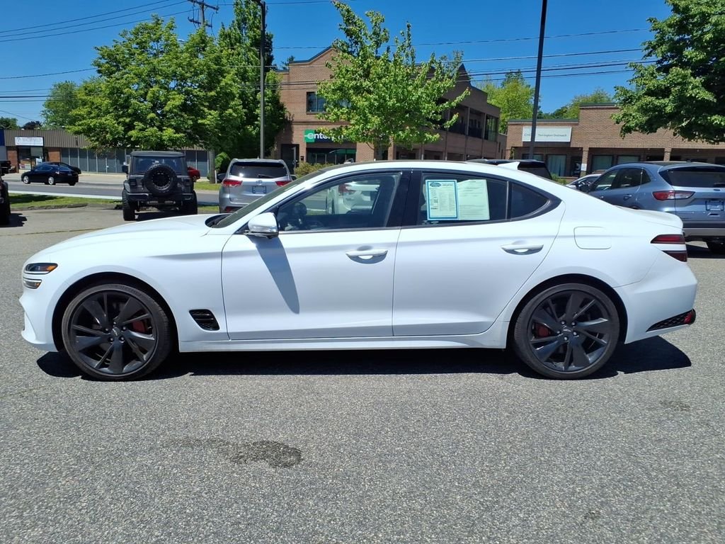 Used 2023 White Genesis 3.3T image 9