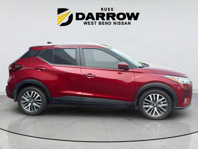 Used 2023 Red Nissan SV image 6