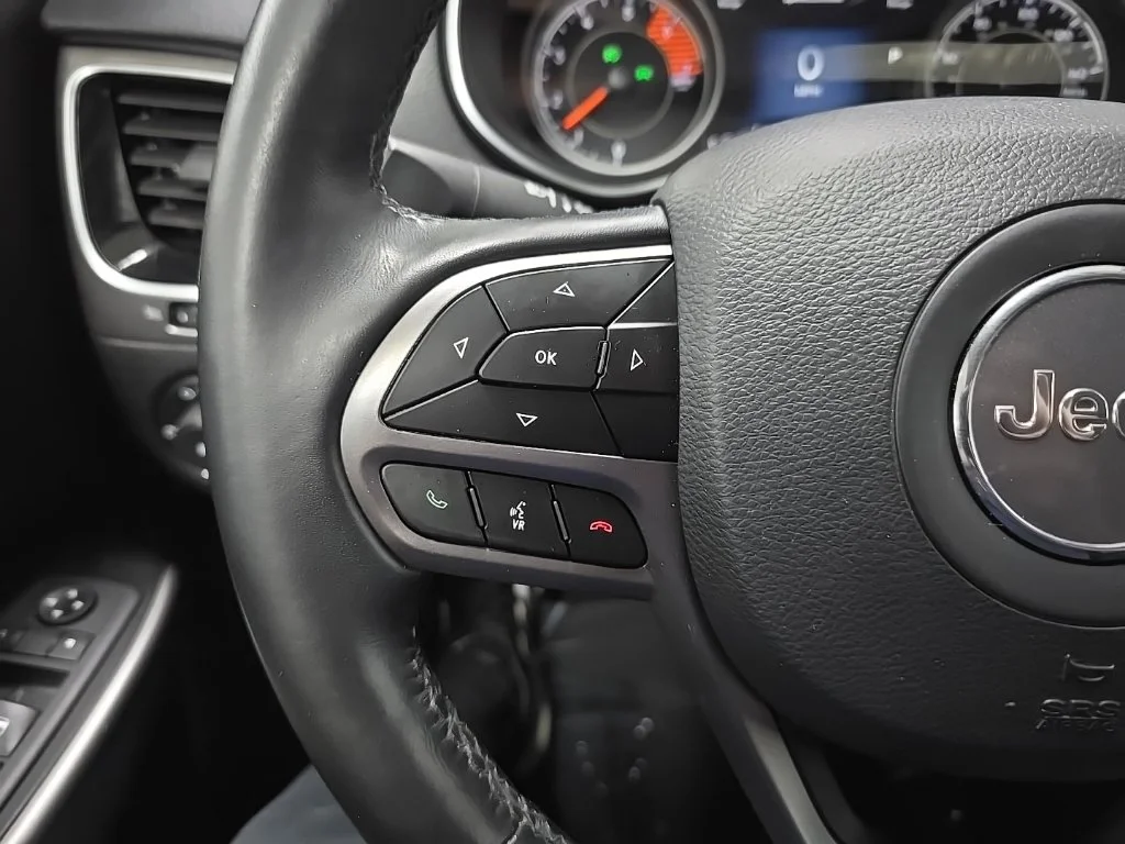 Used 2020 Gray Jeep Limited image 19