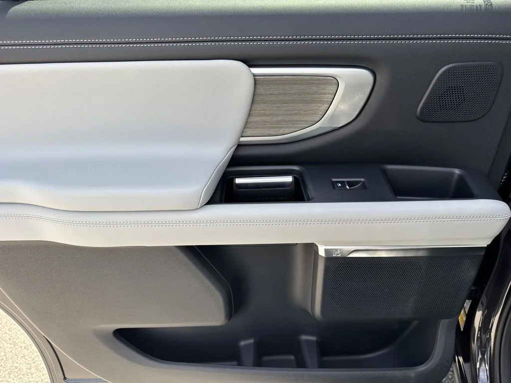 New 2026 Gray Ford Platinum image 22