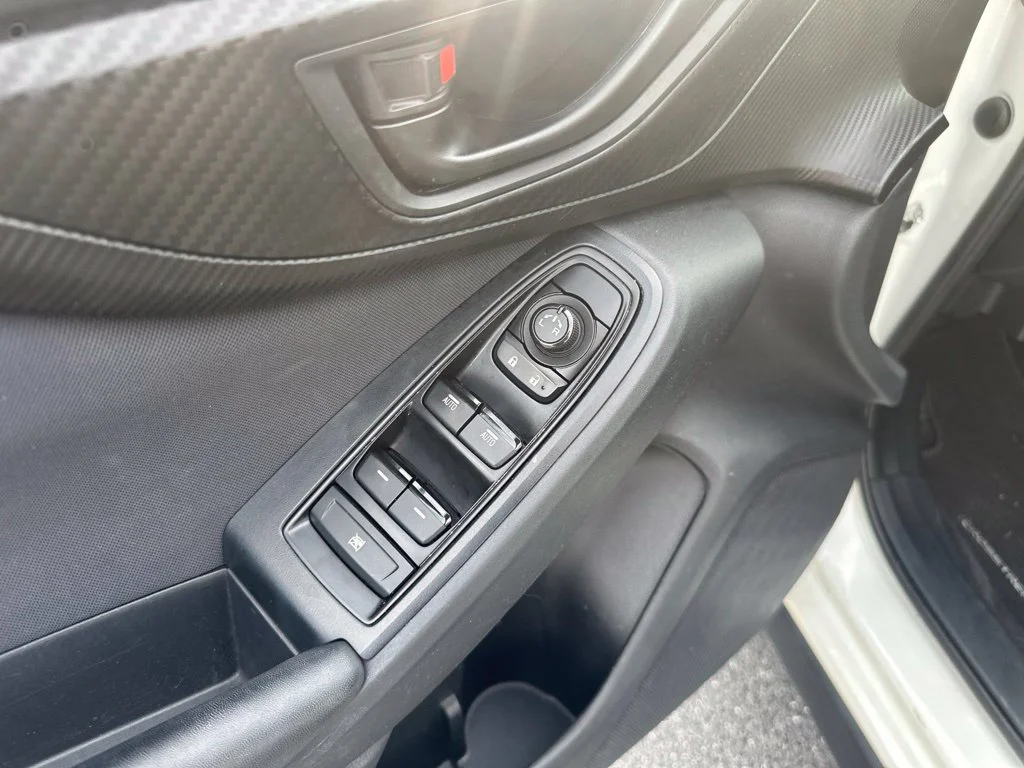 Used 2019 Crystal White Pearl Subaru 2.0i Premium image 17