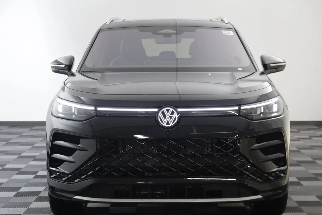 New 2026 Black Pearl Volkswagen 2.0T SEL R-Line Turbo image 23