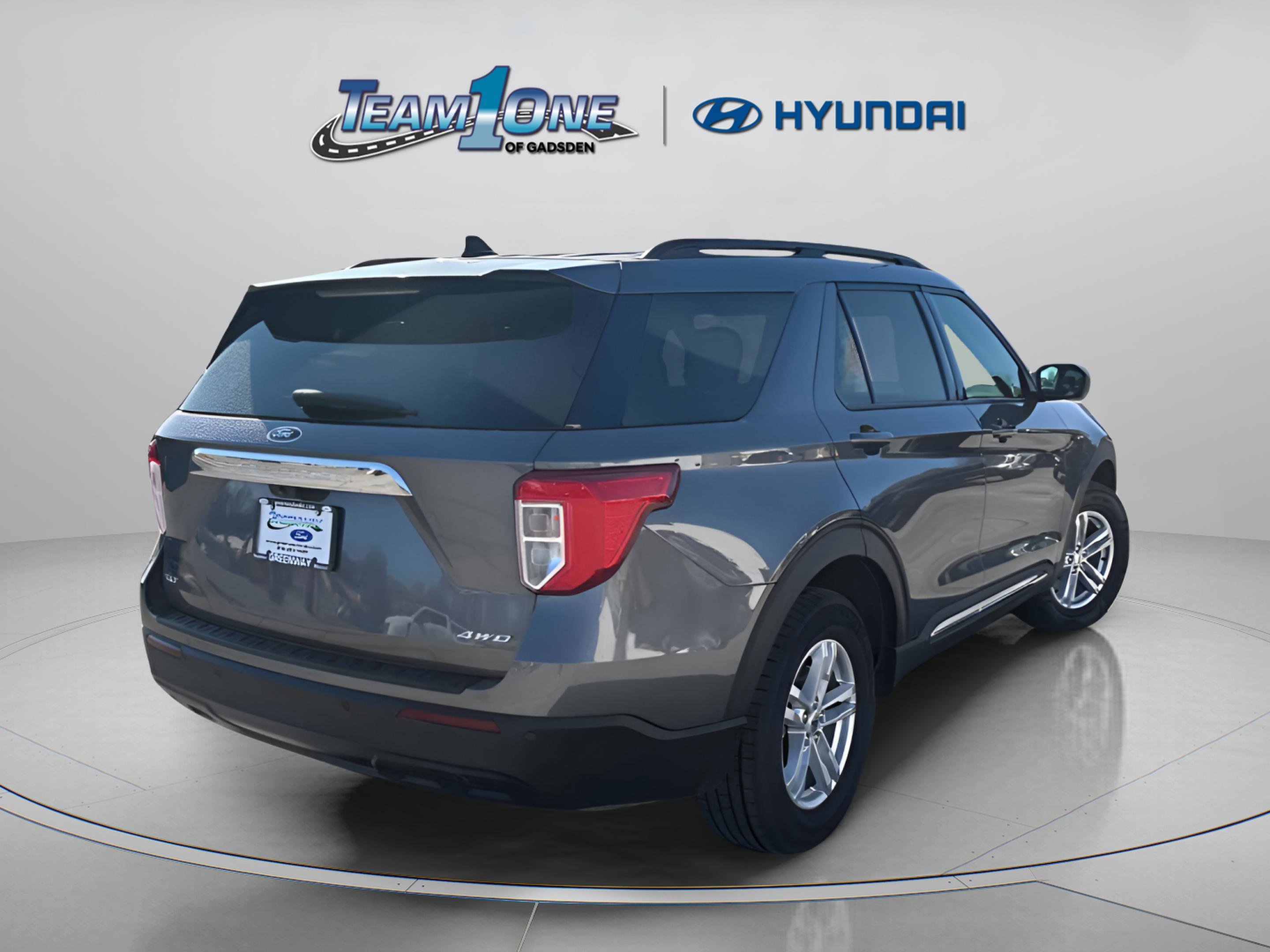 Used 2023 Gray Metallic Ford XLT image 8