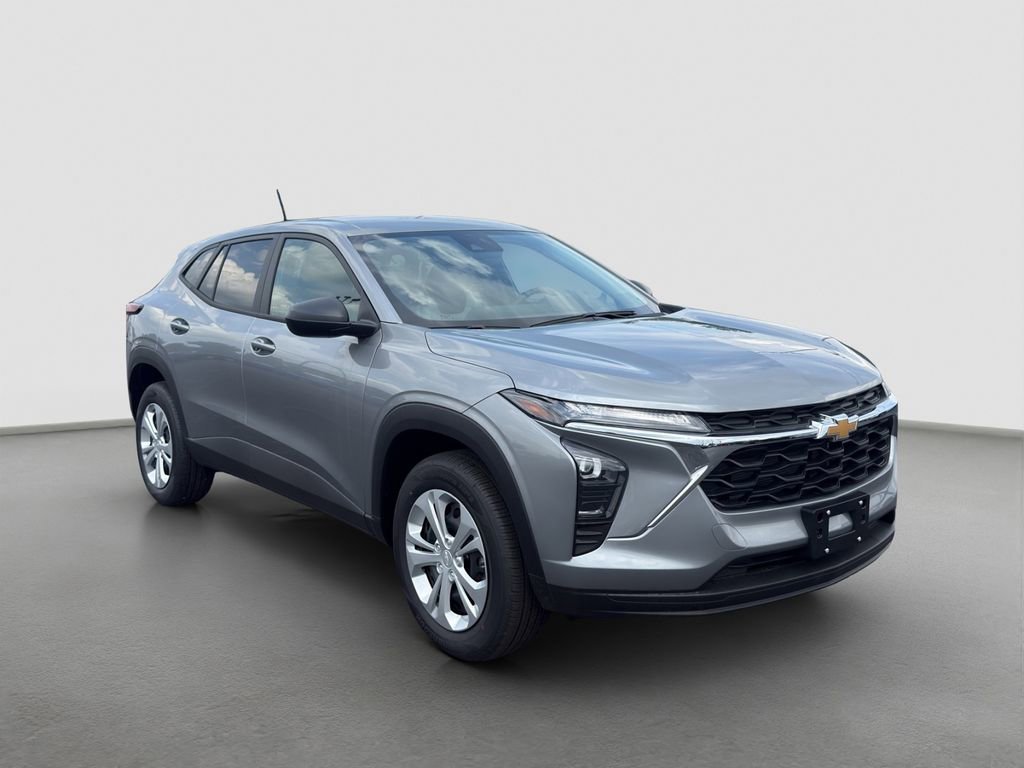 2026 Chevrolet Trax LS - Photo 8