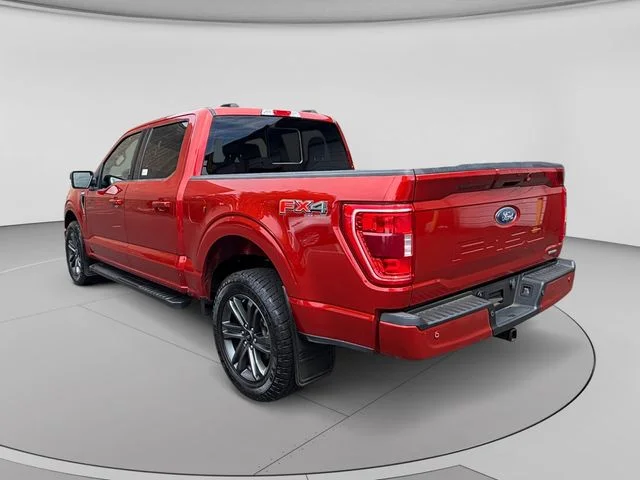 Certified Used 2023 Hot Pepper Red Metallic Tinted Clearcoat Ford XLT image 3