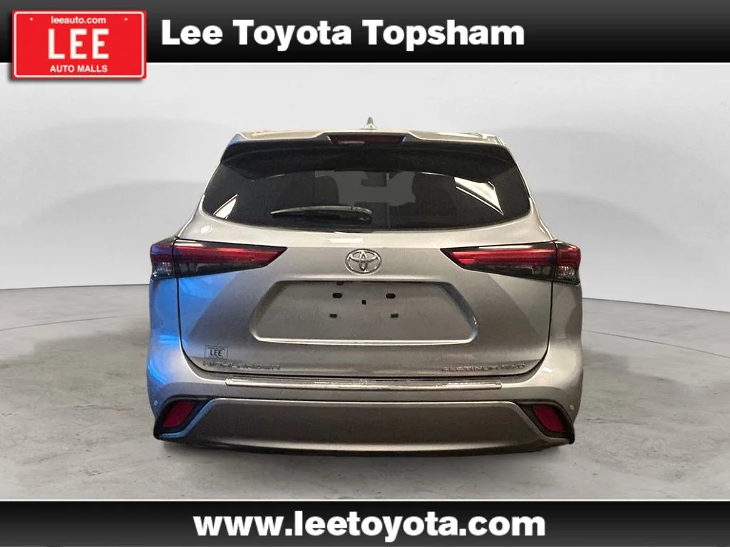 Used 2022 Celestial Silver Metallic Toyota Platinum image 4
