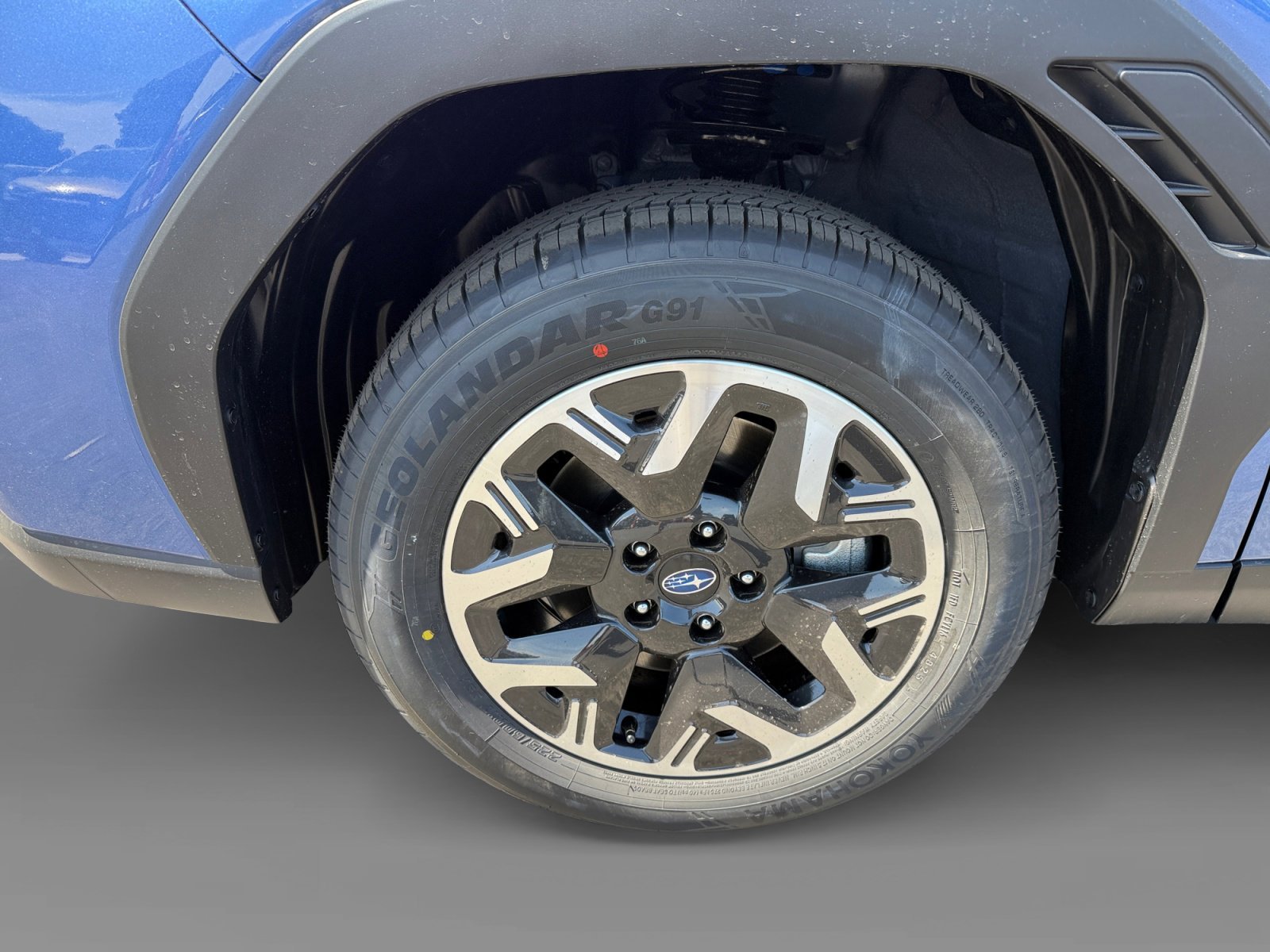 New 2026 DAYBREAK BLUE PEARL Subaru Premium image 9