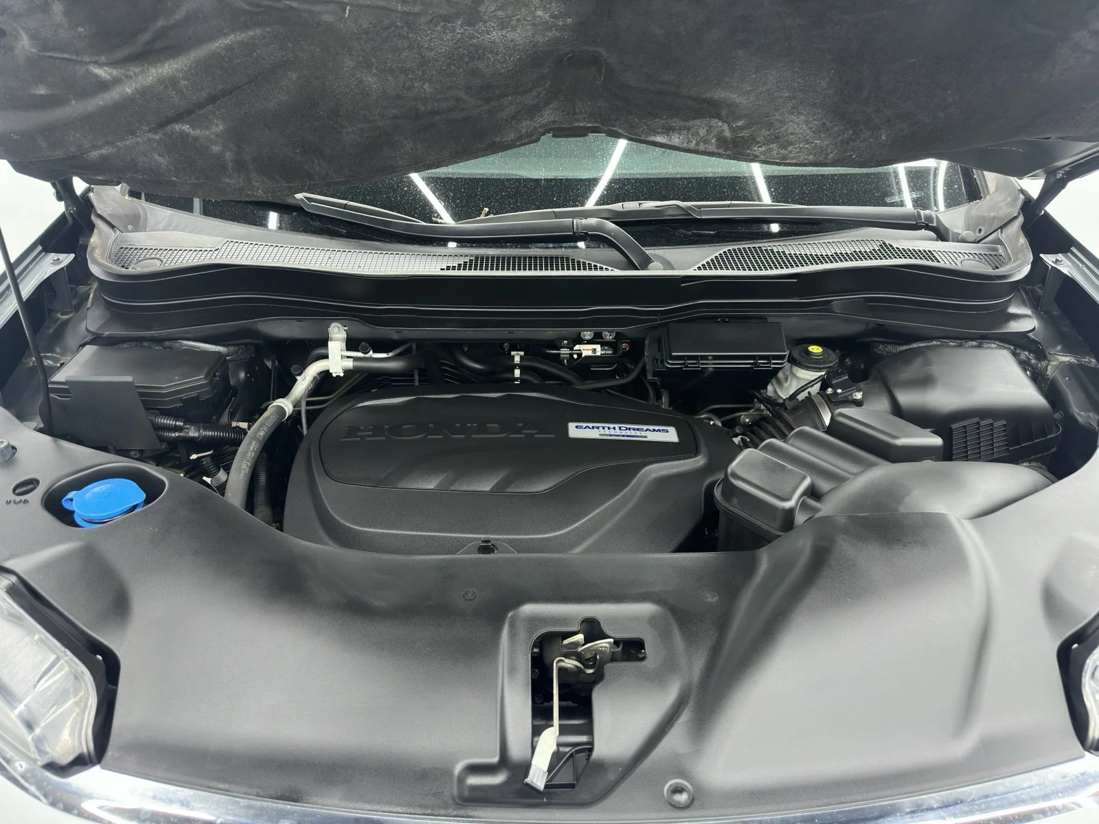 Used 2019 Forest Mist Metallic Honda RTL-T AWD image 3