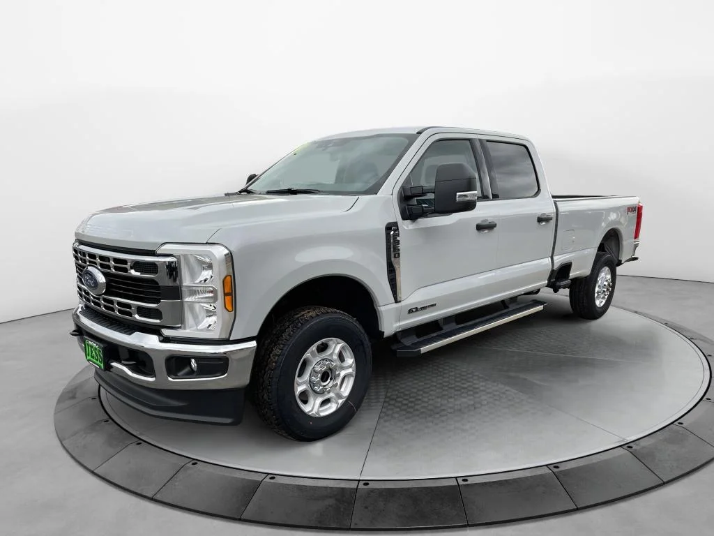 2026 Ford F-350 XLT 4x4 Crew Cab 8' Box SRW's photo
