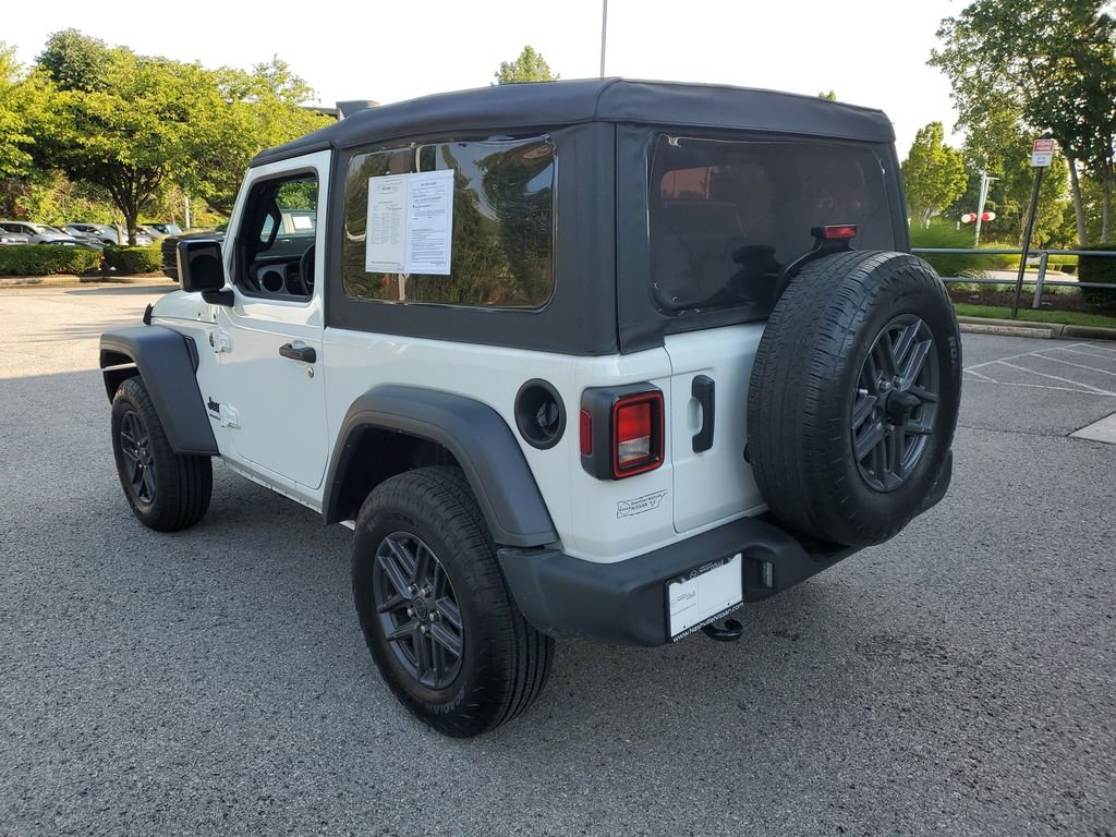 Used 2025 White Jeep Sport S image 3