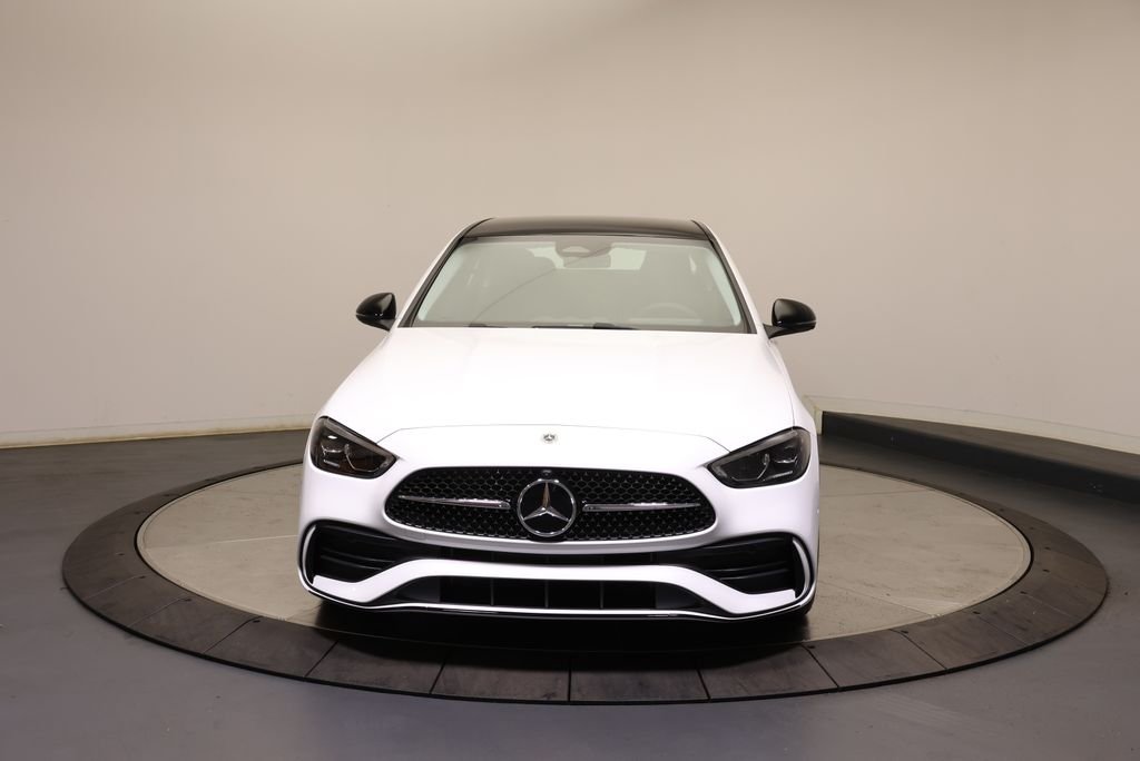 New 2026 MANUFAKTUR Moonlight White Metallic Mercedes-Benz C 300 image 2