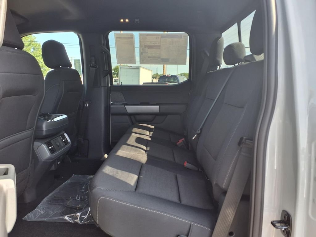 New 2026 Avalanche Ford XLT image 24