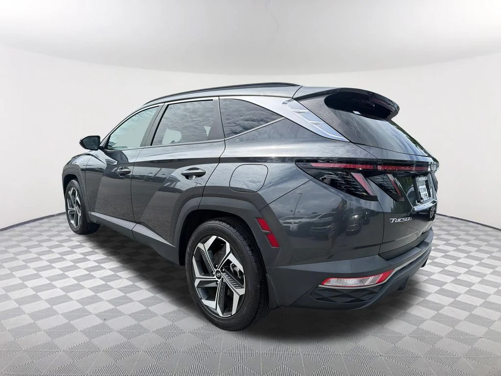 Used 2023 Gray Hyundai SEL image 7
