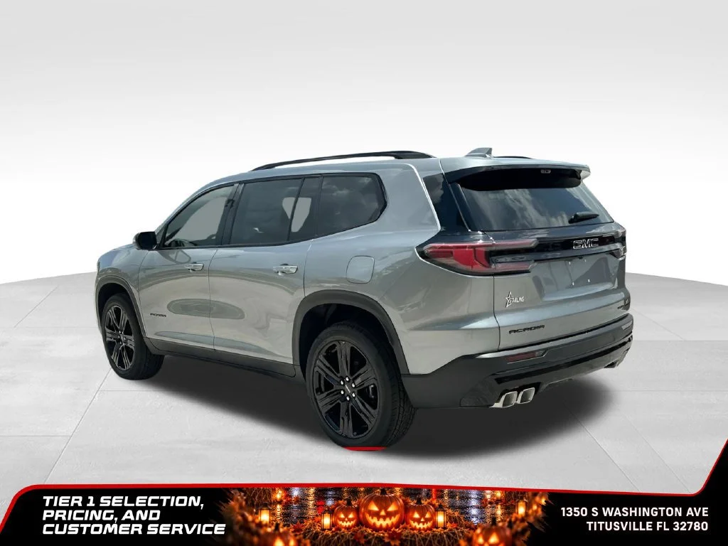 New 2026 Sterling Metallic GMC Elevation image 7