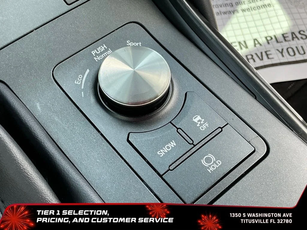 Used 2023 White Lexus 300 image 22
