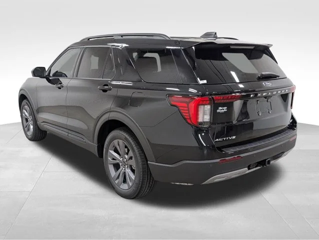 New 2026 Agate Black Metallic Ford Active image 50