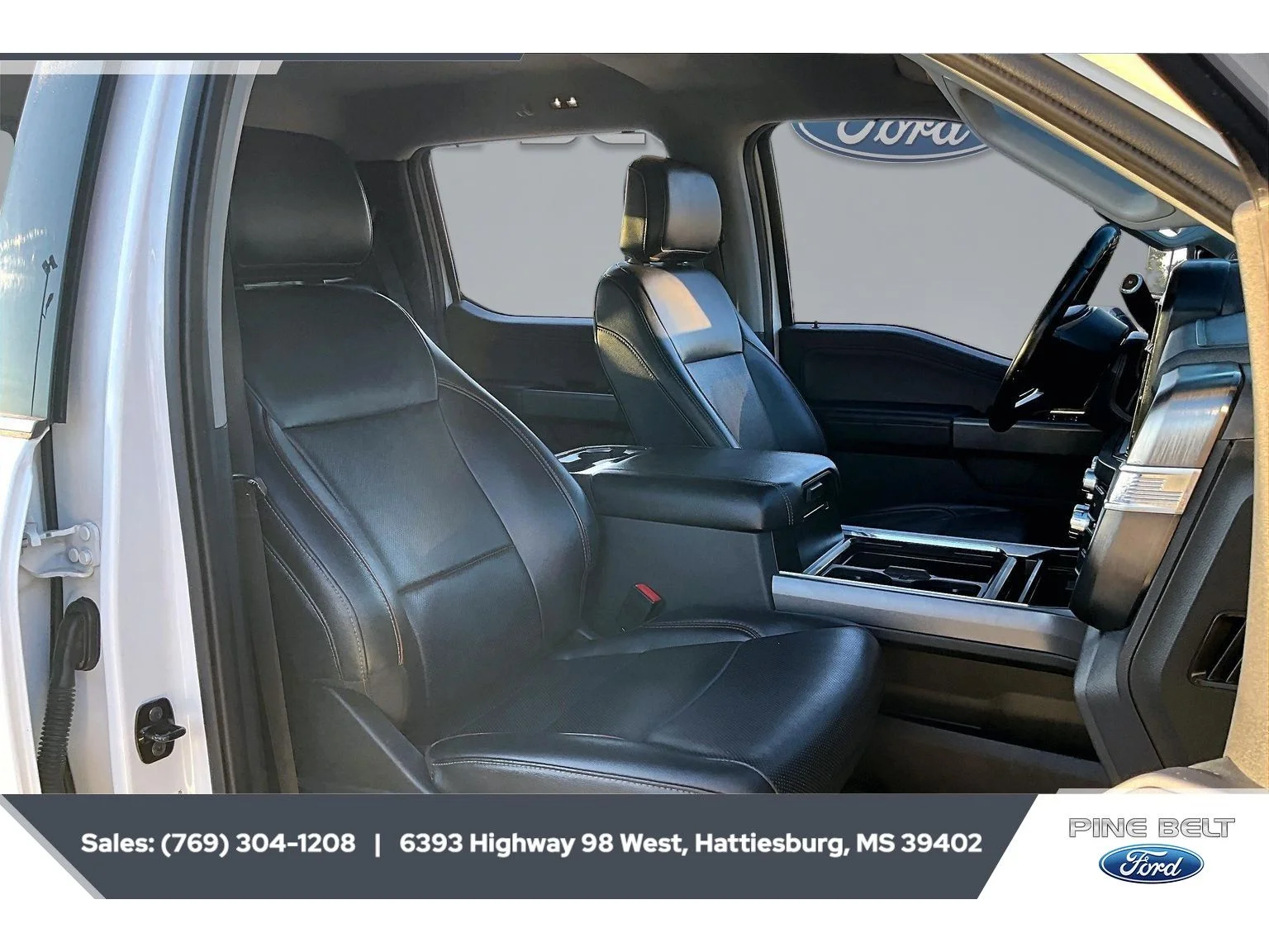 Used 2024 Star White Metallic Tri-Coat Ford LARIAT image 6