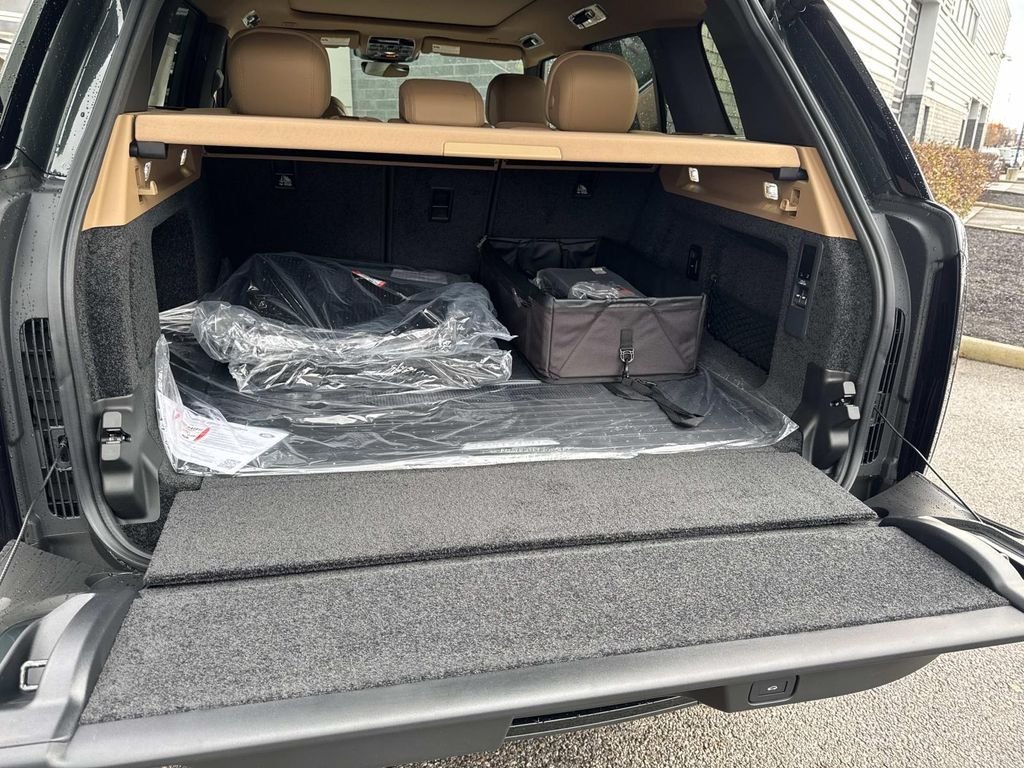 2025 Land Rover Range Rover SE - Photo 6