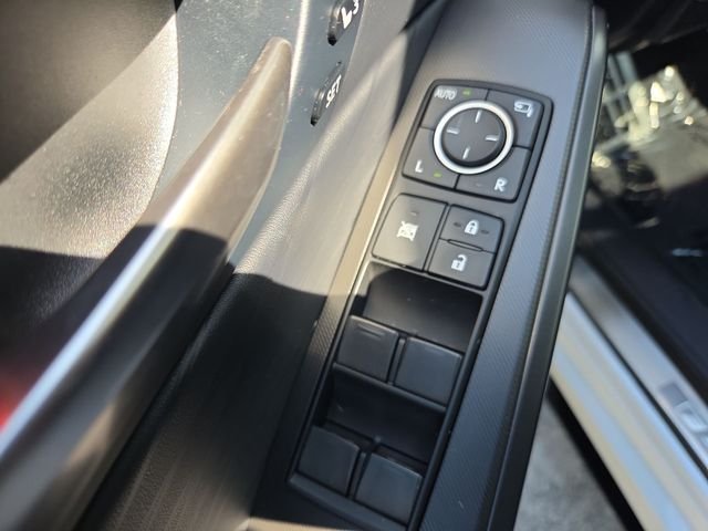 2025 Lexus IS 350 F SPORT - Photo 13