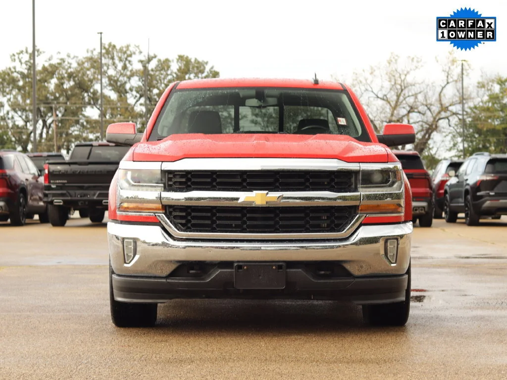 Used 2017 Chevrolet Silverado 1500 LT with VIN 3GCUKREC7HG315887 for sale in Pekin, IL