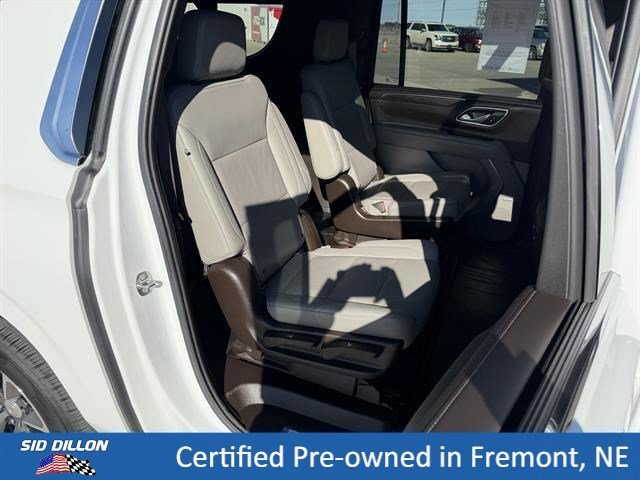 2022 Chevrolet Suburban LT - Photo 11