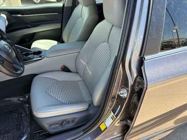 2021 Toyota Camry SE - Photo 32