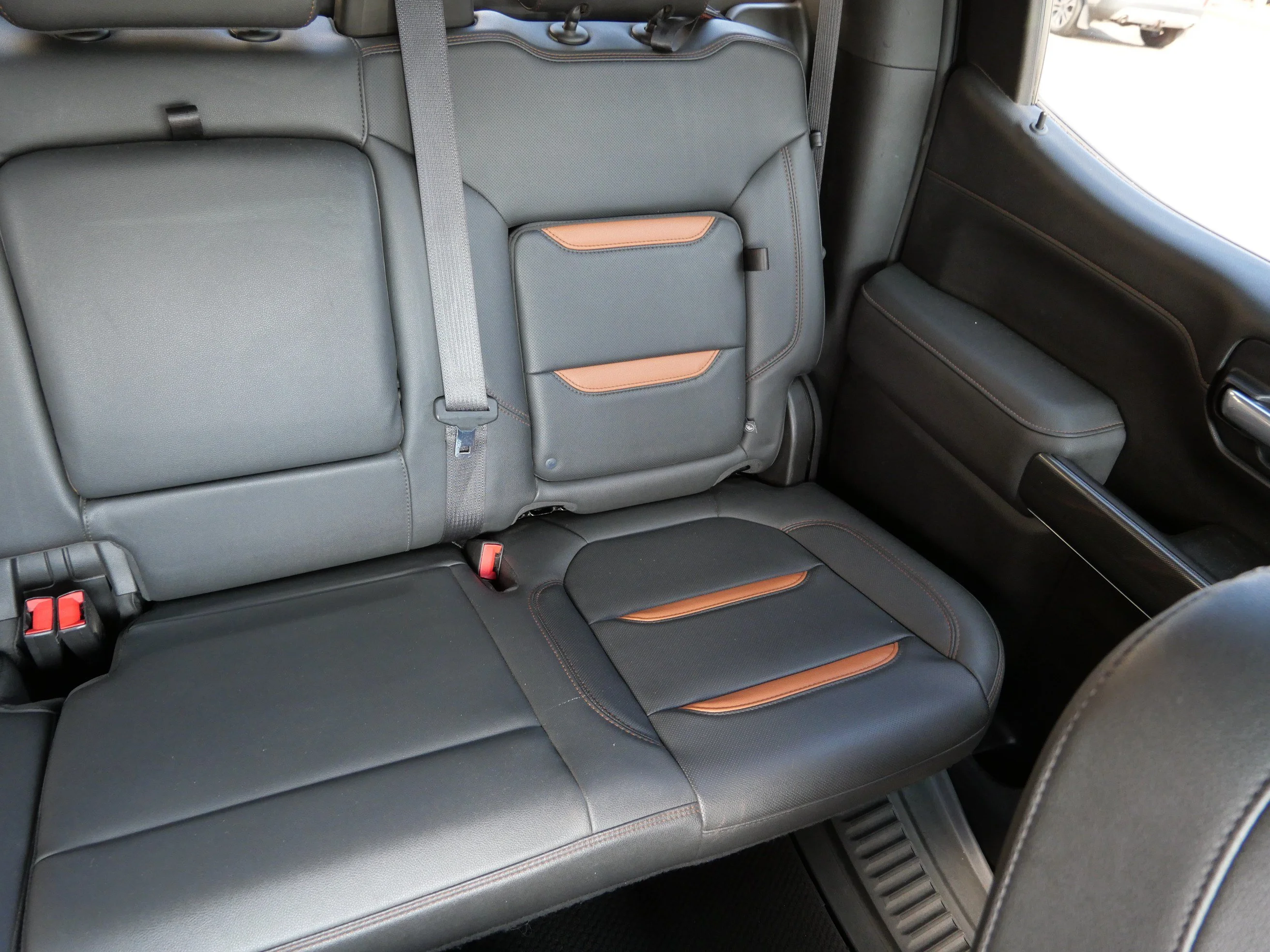 Certified Used 2021 Ebony Twilight Metallic GMC AT4 image 14