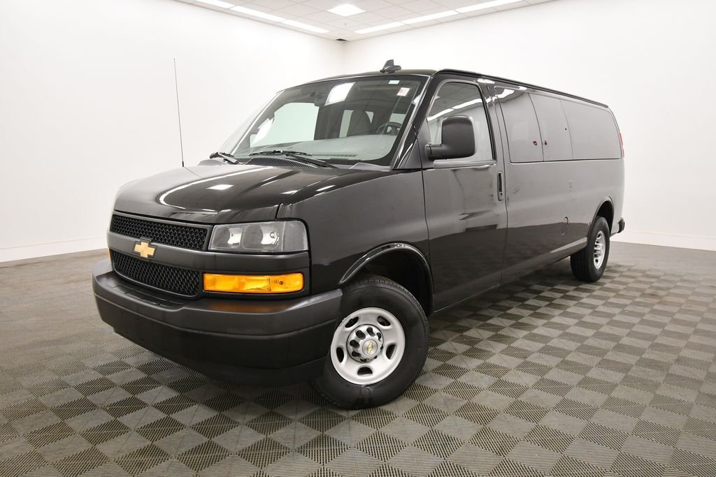 Used 2025 Chevrolet Express Passenger LS with VIN 1GAZGNFP5S1220759 for sale in Rochester, Minnesota