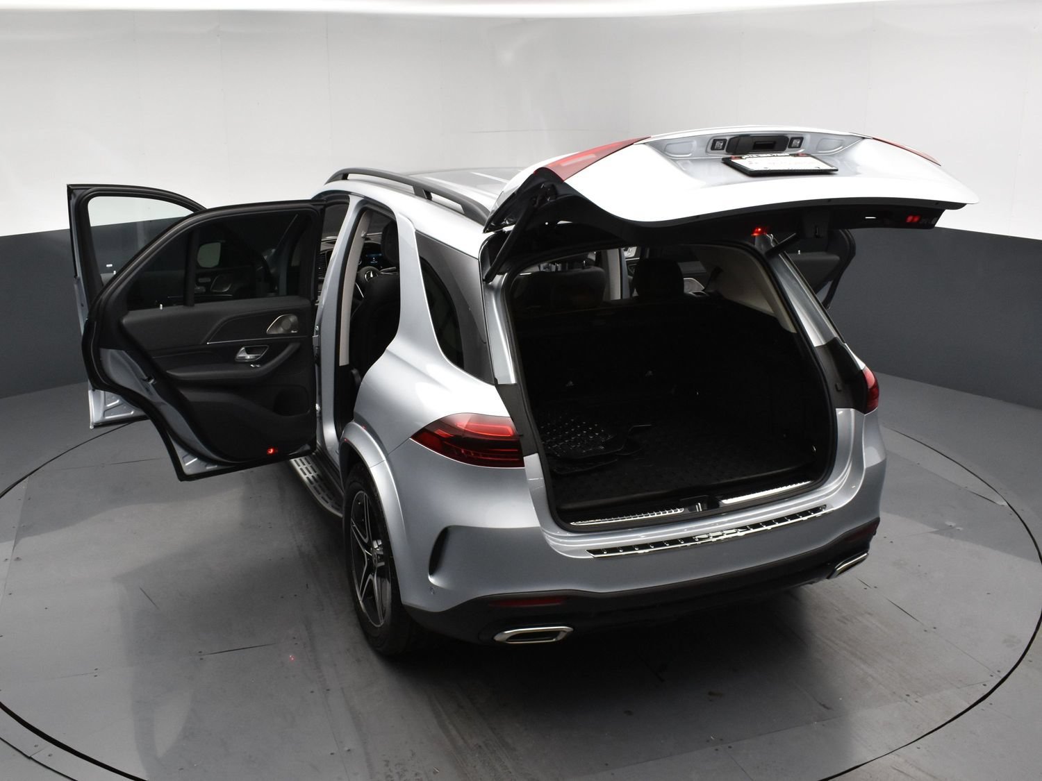 Used 2026 Silver Mercedes-Benz GLE 580 image 22