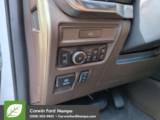 New 2026 Star White Metallic Tri-Coat Ford King Ranch® image 13