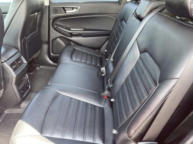 Used 2023 Rapid Red Metallic Tinted Clearcoat Ford SEL image 19