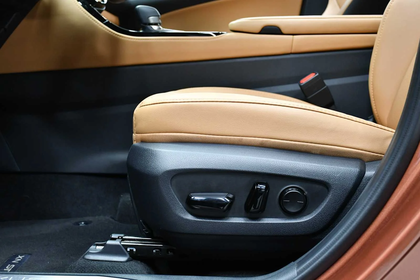 Used 2026 Copper Crest Lexus  image 13