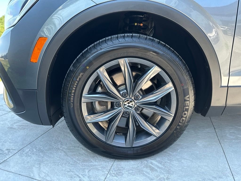 2023 Volkswagen Tiguan SE - Photo 7
