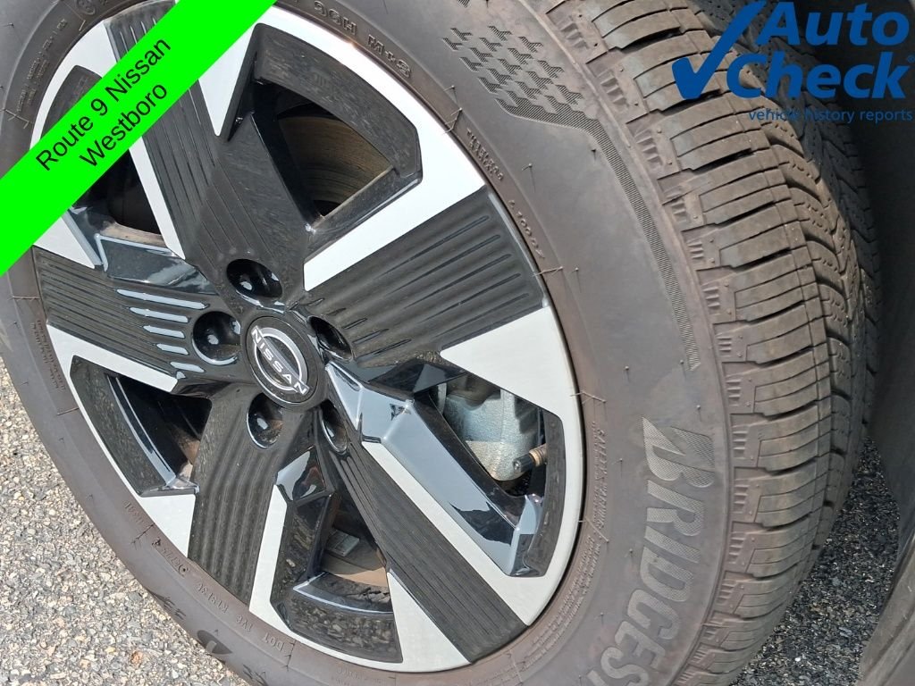 Used 2026 Black Nissan SV image 3