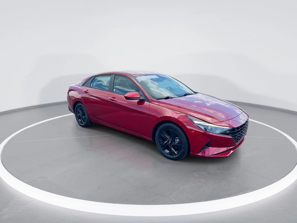 Used 2023 Red Hyundai Blue image 2