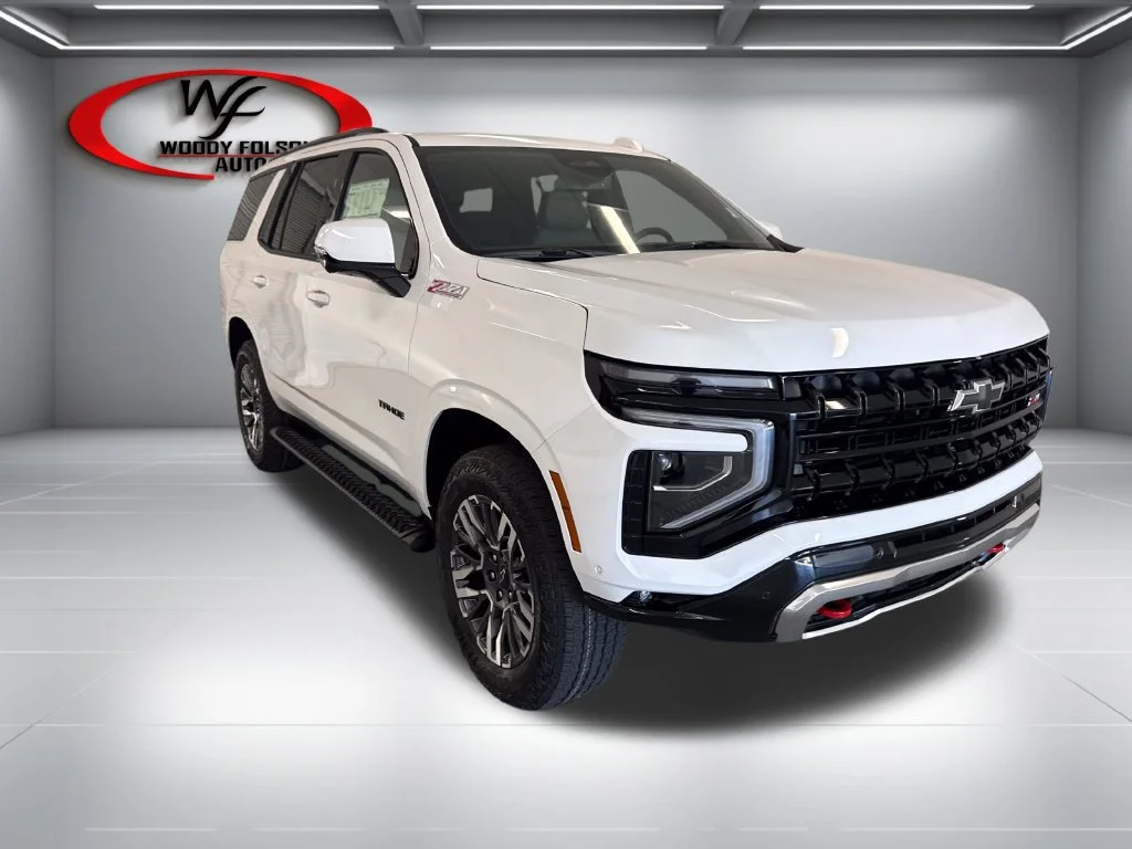 New 2027 Summit White Chevrolet Z71 image 3