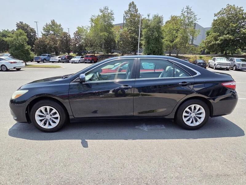 Used 2016 BLACK TOYOTA LE image 2