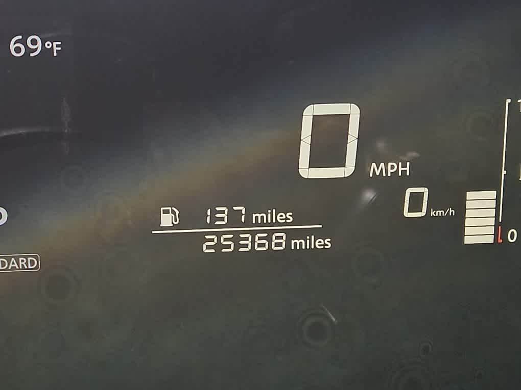 Used 2025 Gun Metallic Nissan SV image 7