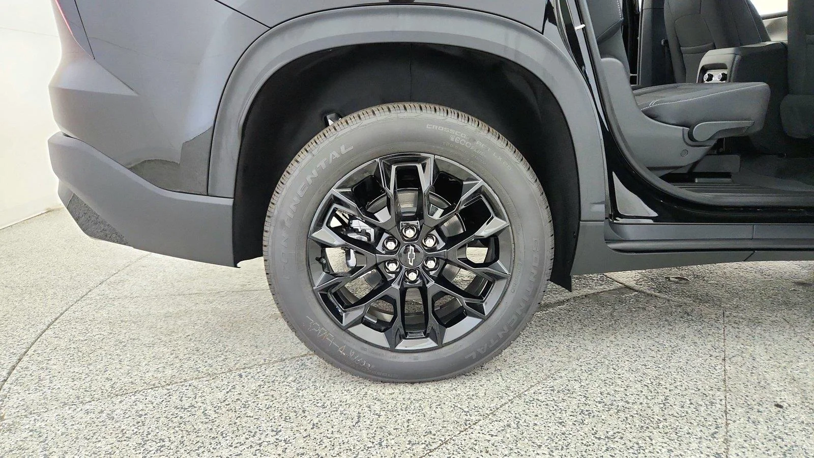 2026 Chevrolet Traverse LT - Photo 33