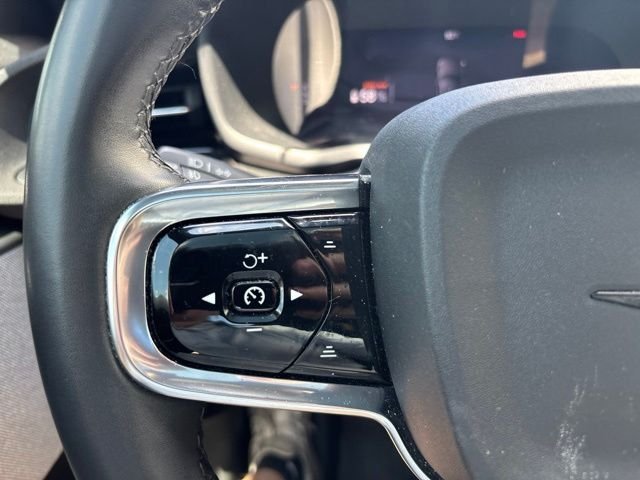 Used 2022 White Polestar Long Range Dual Motor image 18