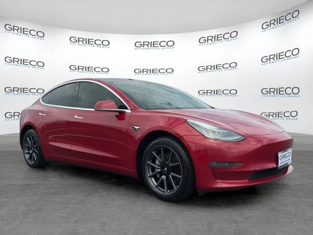 2019 Tesla Model 3 Standard Range Plus's photo