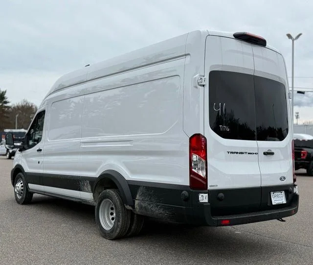 New 2026 Oxford White Ford Cargo Van image 10