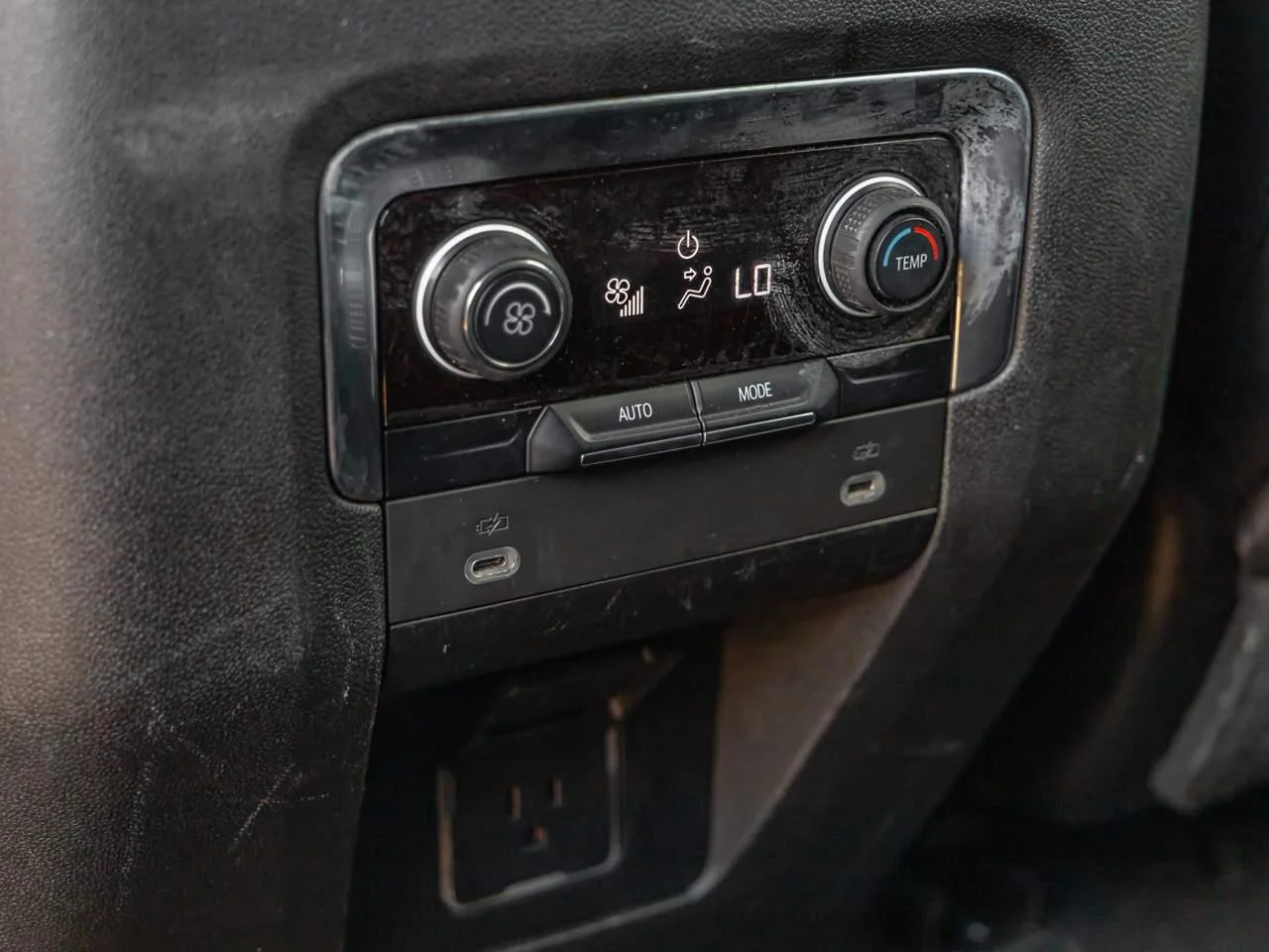 Used 2021 SUMMIT WHITE Chevrolet RST image 20