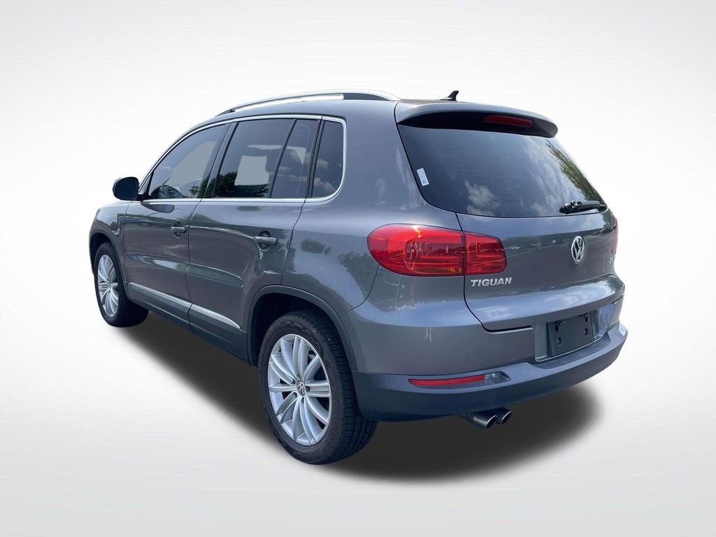 Used 2015 Gray Volkswagen SEL image 4