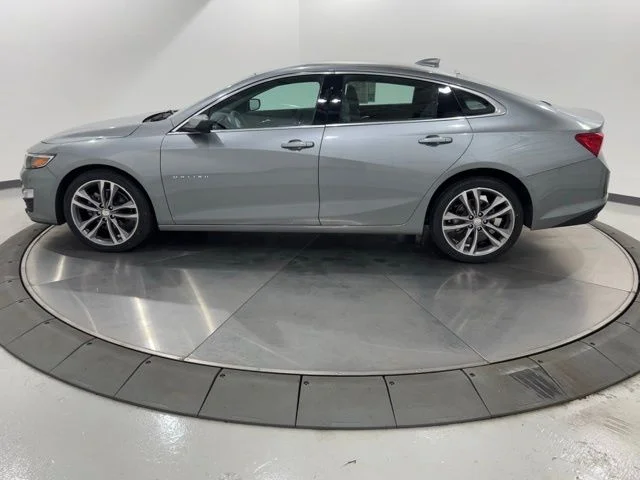 1G1ZD5ST8SF155291