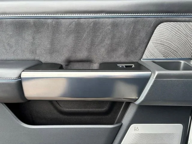 Used 2025 White Ford XL image 16