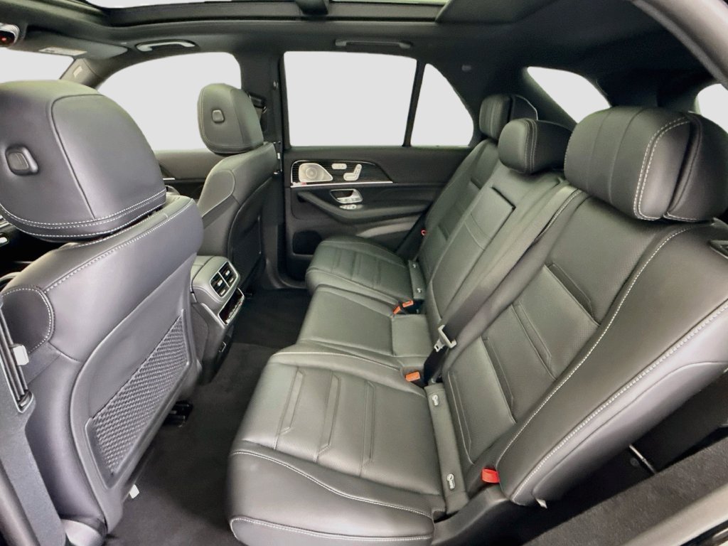 New 2027 Black Mercedes-Benz  image 20