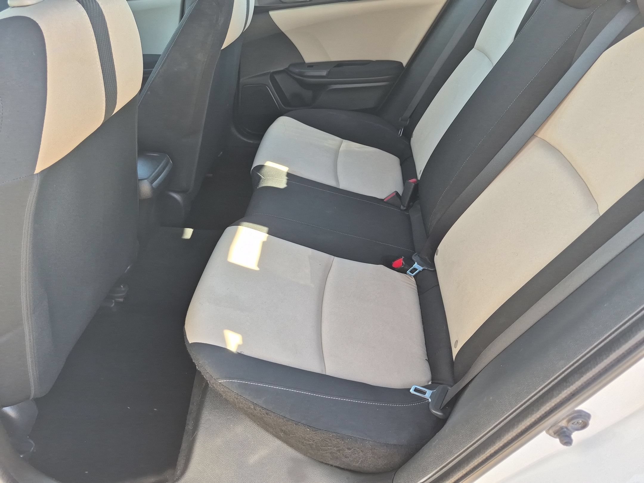Used 2017 White Orchid Pearl Honda LX Hatchback image 20
