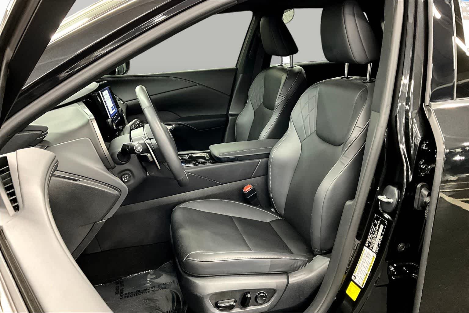 Certified Used 2024 Caviar Lexus  image 8