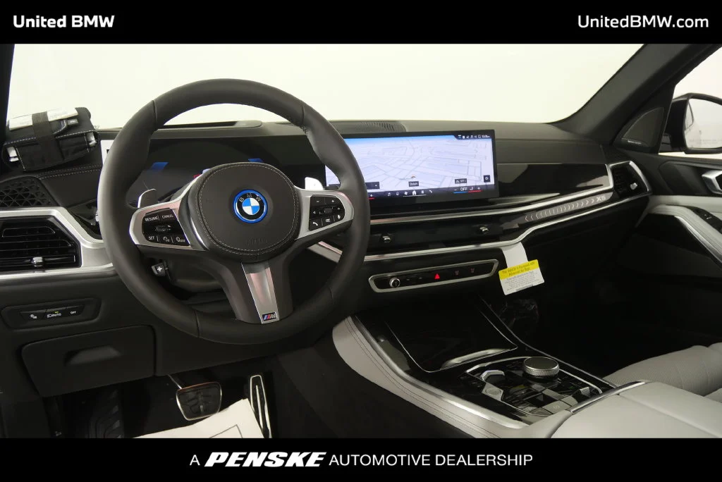 New 2026 White Metallic BMW xDrive50e image 16